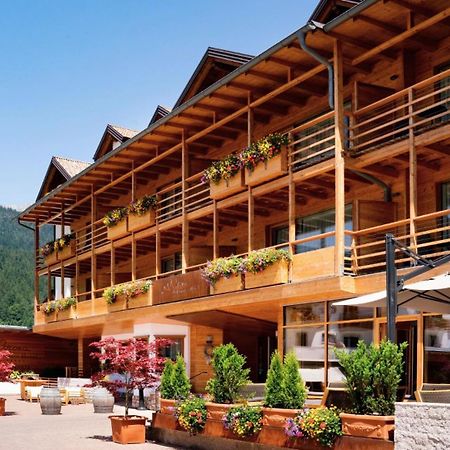 Corona Dolomites Hotel Andalo Exterior photo